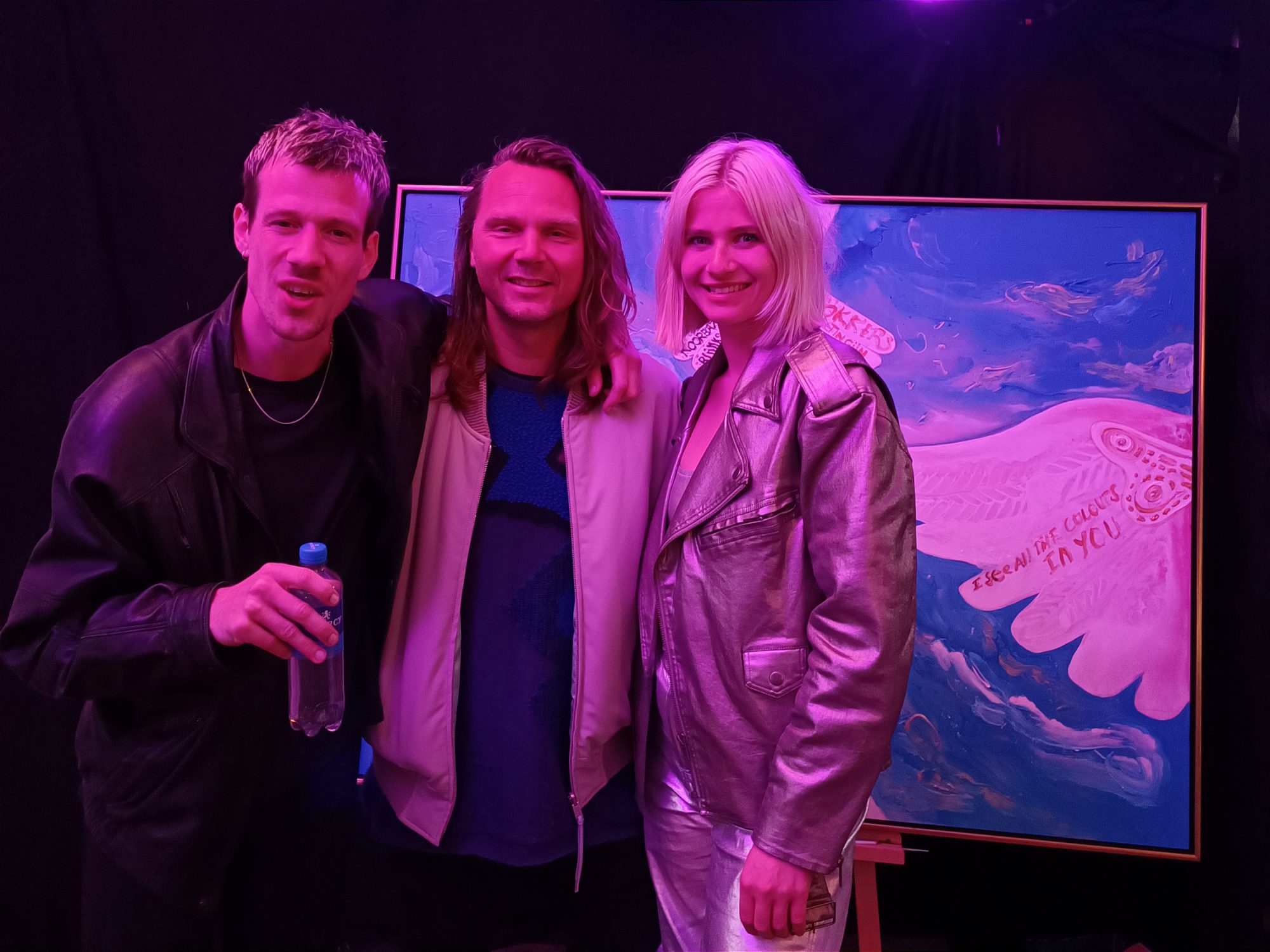 4 Doves – Team-Artwork by Dennie Boxem Bevrijdingsfestival BFO 5 mei – contribution by Son Mieux